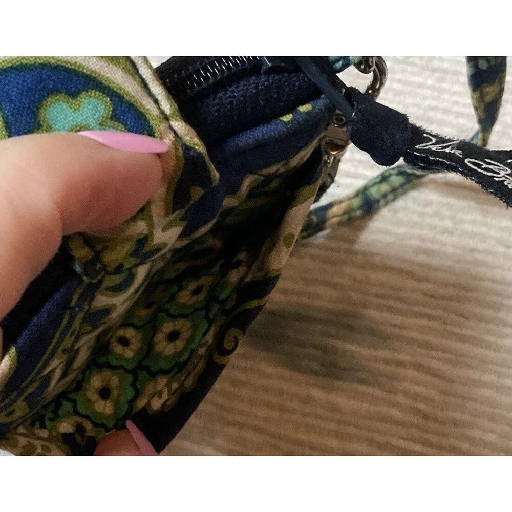 Vera Bradley Blue Doodle Daisy Wristlet Wallet EUC - Picture 3 of 6